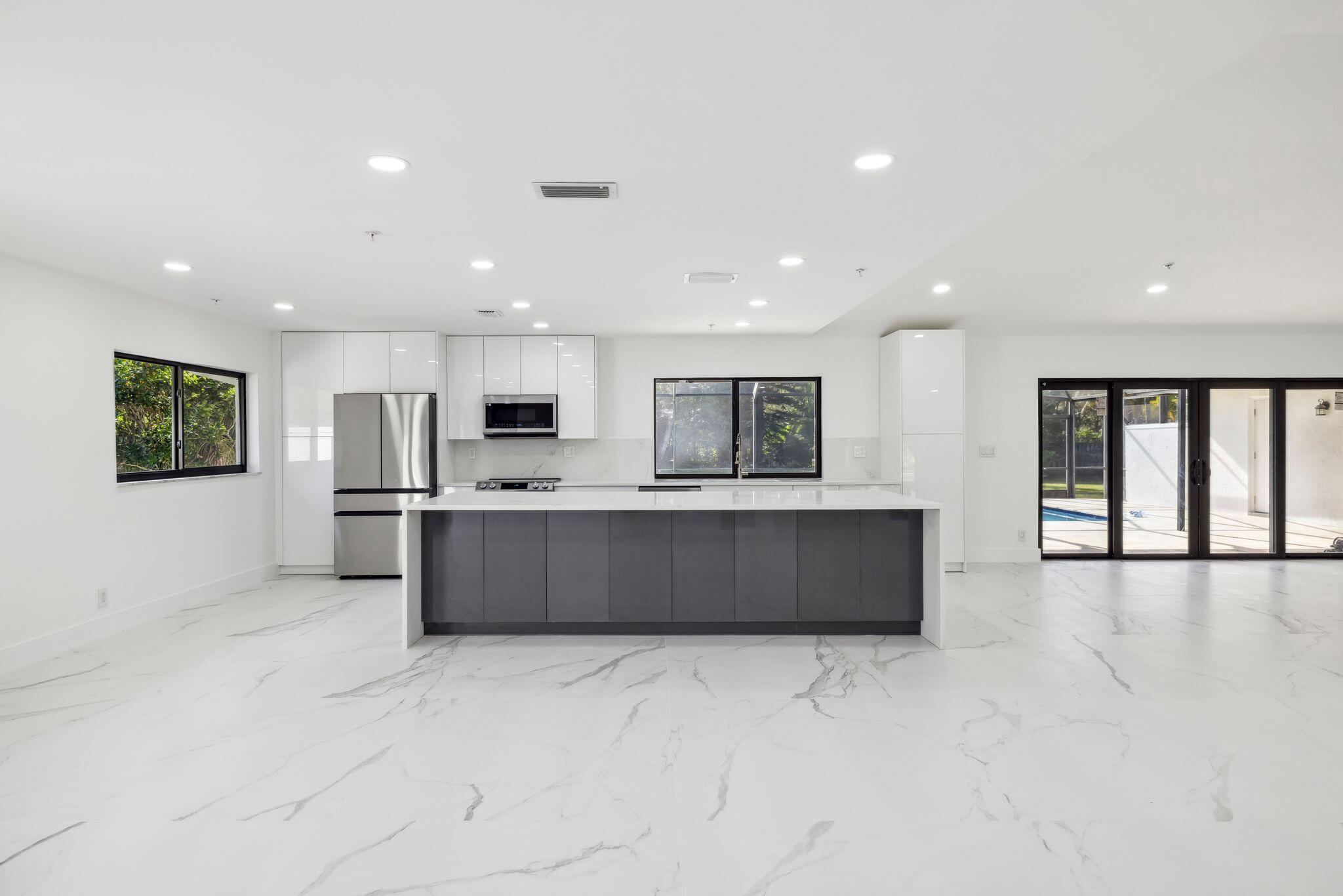 22633 Lemon Tree Lane Boca Raton, FL 33428 - Photo 8 of 54 22633 Lemon Tree Ln Boca Raton FL 10
