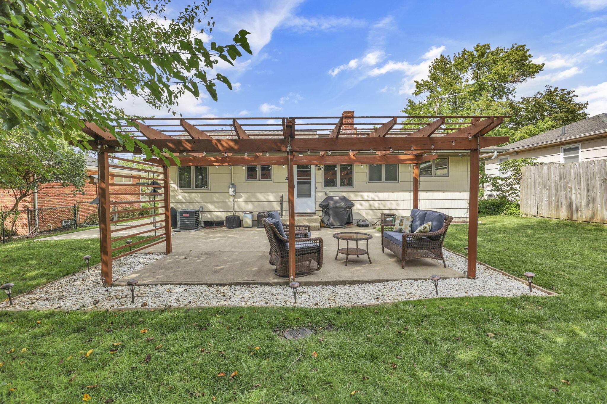 2673 Shrewsbury Road Columbus, OH 43221 - Photo 63 of 65 63-web-or-mls-0N4A7560