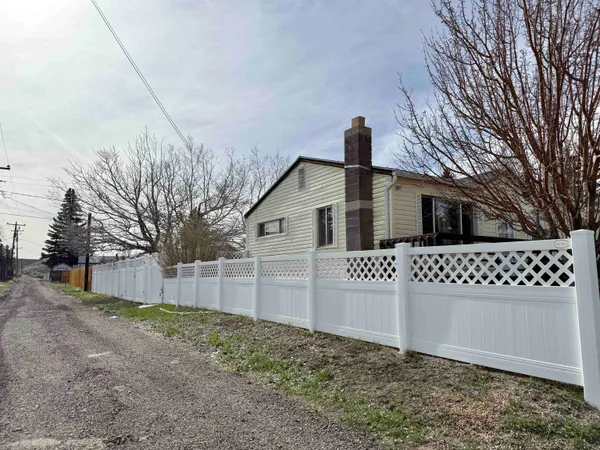 $259,000 | 513 Beech Avenue, Kemmerer, WY 83101