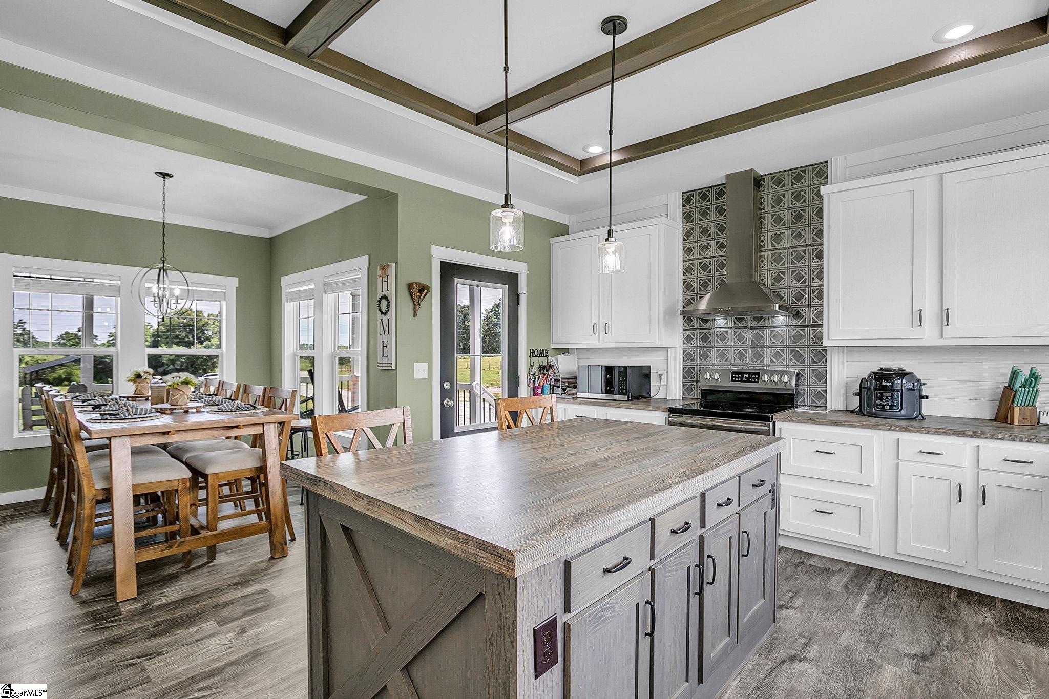 615 Wilson Road Central, SC 29630 - Photo 8 of 48