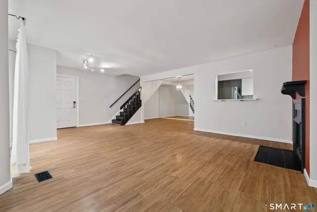 $305,000 | 81 Main Street, Unit 31A, Branford, CT 06405