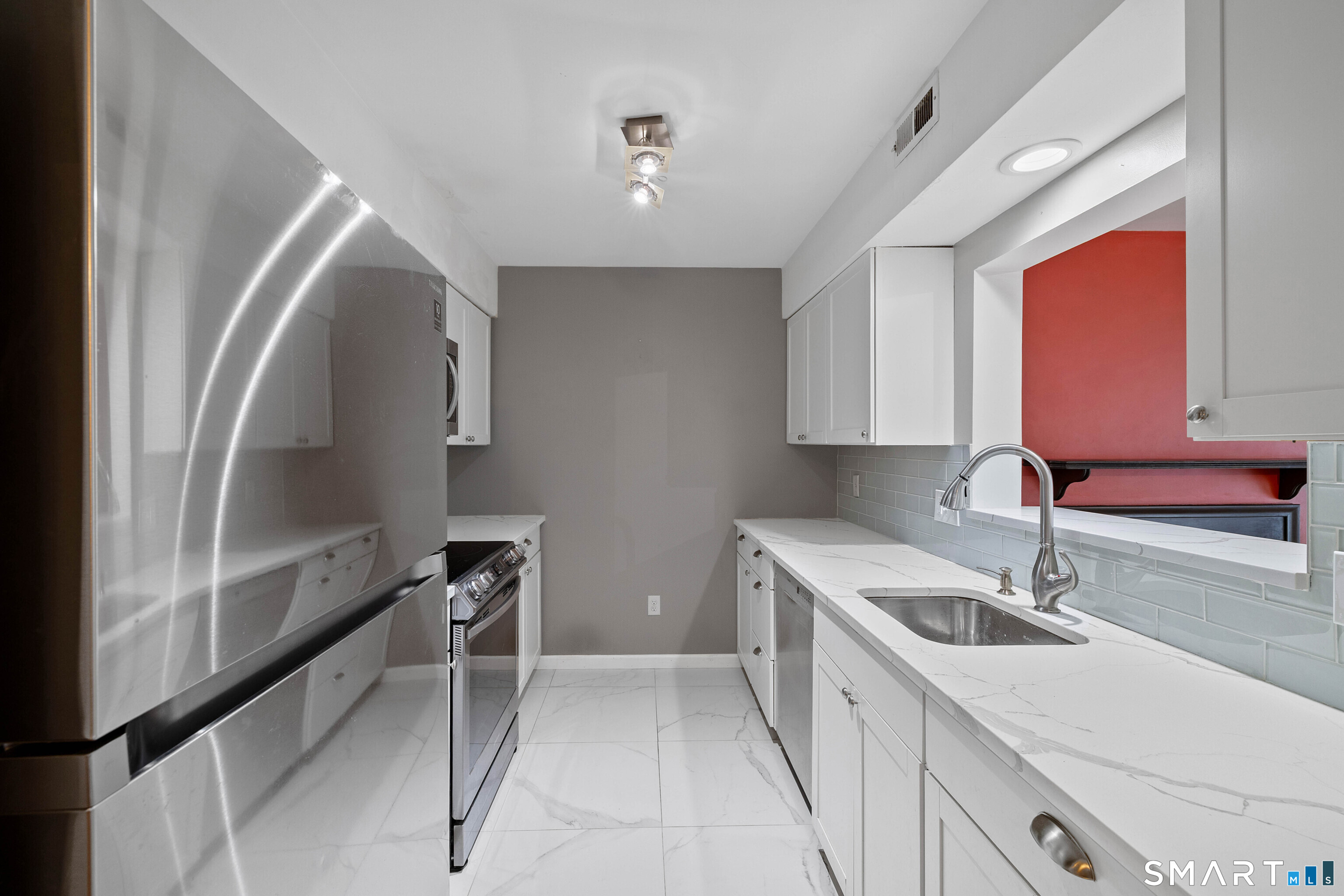 81 Main Street, Unit 31A Branford, CT 06405 - Photo 15 of 40