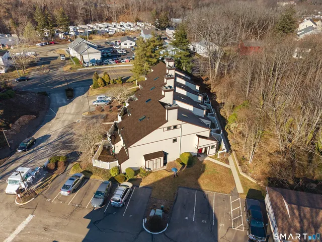 $305,000 | 81 Main Street, Unit 31A, Branford, CT 06405