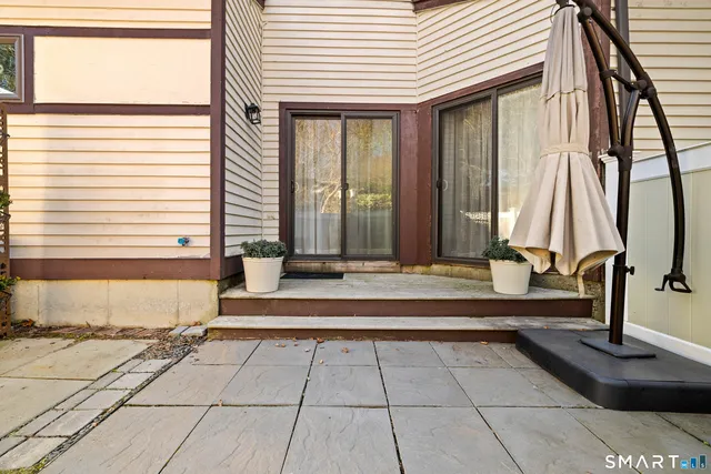 $305,000 | 81 Main Street, Unit 31A, Branford, CT 06405