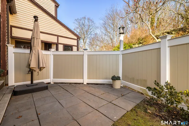 $305,000 | 81 Main Street, Unit 31A, Branford, CT 06405