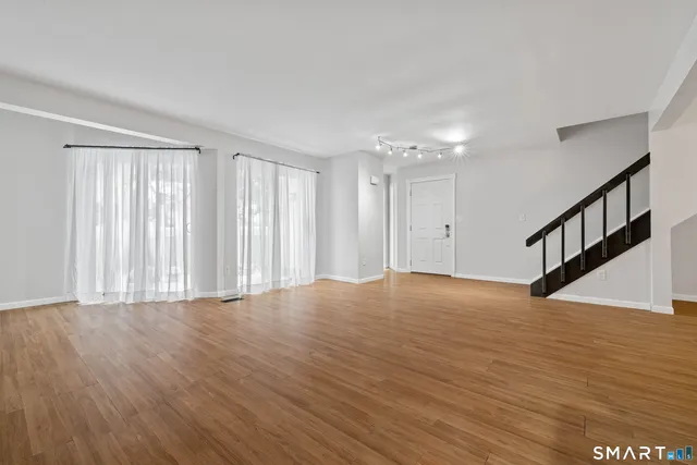 $305,000 | 81 Main Street, Unit 31A, Branford, CT 06405