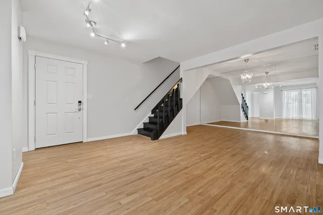 $305,000 | 81 Main Street, Unit 31A, Branford, CT 06405