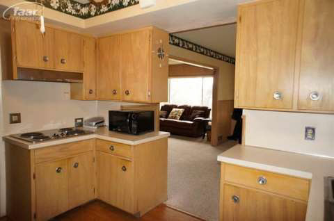 2301 Miller Road Flint, MI 48503 - Photo 6 of 14 20397719-5.JPG