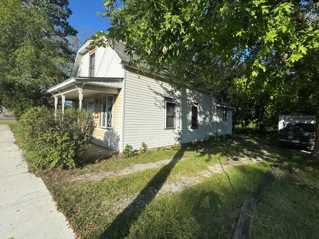 $224,900 | 219 South Broad Street, Griffith, IN 46319