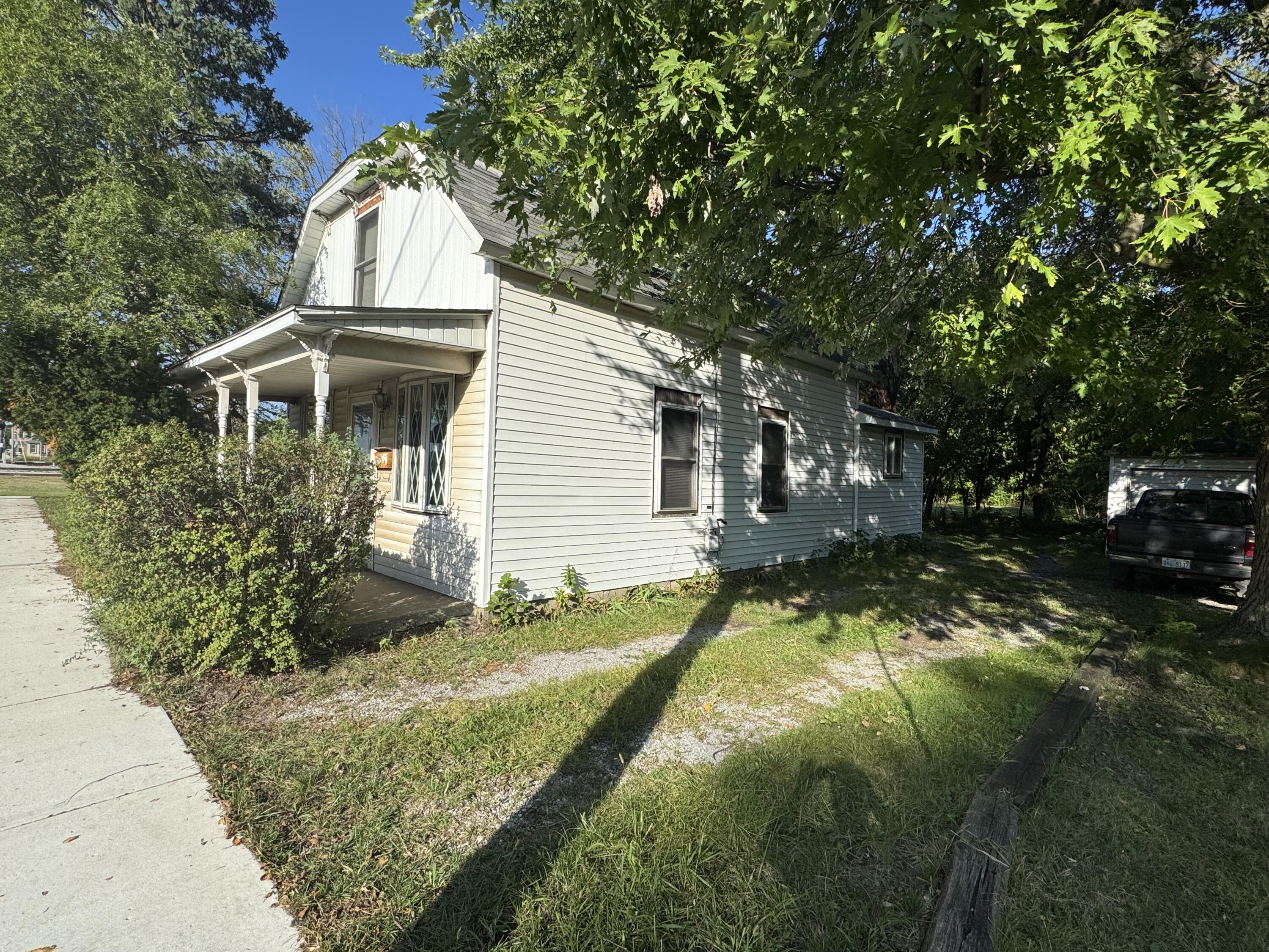 219 South Broad Street Griffith, IN 46319 - Photo 35 of 35 3000x2250