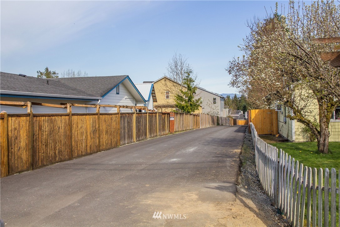 2311 Cedar Road Lake Stevens, WA 98258 - Photo 33 of 37 a view of a barn with wooden fence