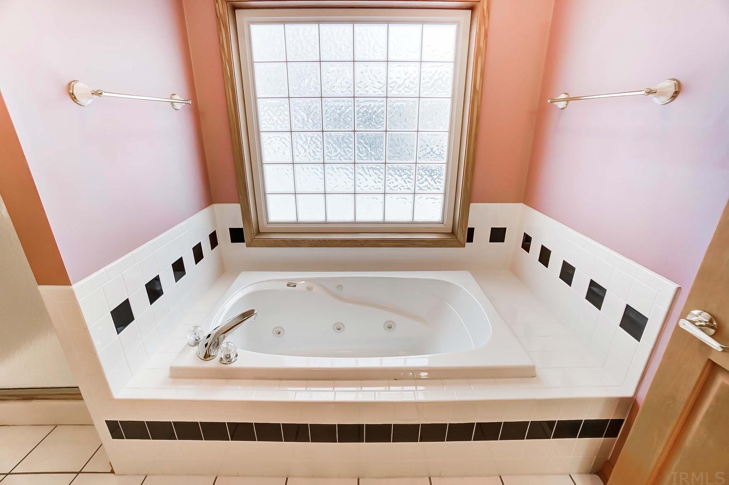 1245 South Zimmer Road Warsaw, IN 46580 - Photo 15 of 29 Gallery Image 15