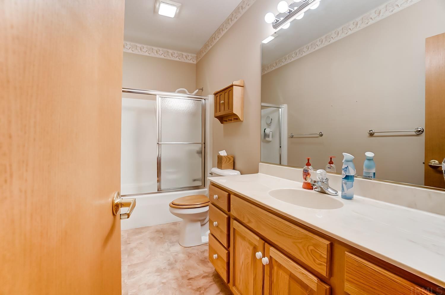 1245 South Zimmer Road Warsaw, IN 46580 - Photo 18 of 29 Gallery Image 18