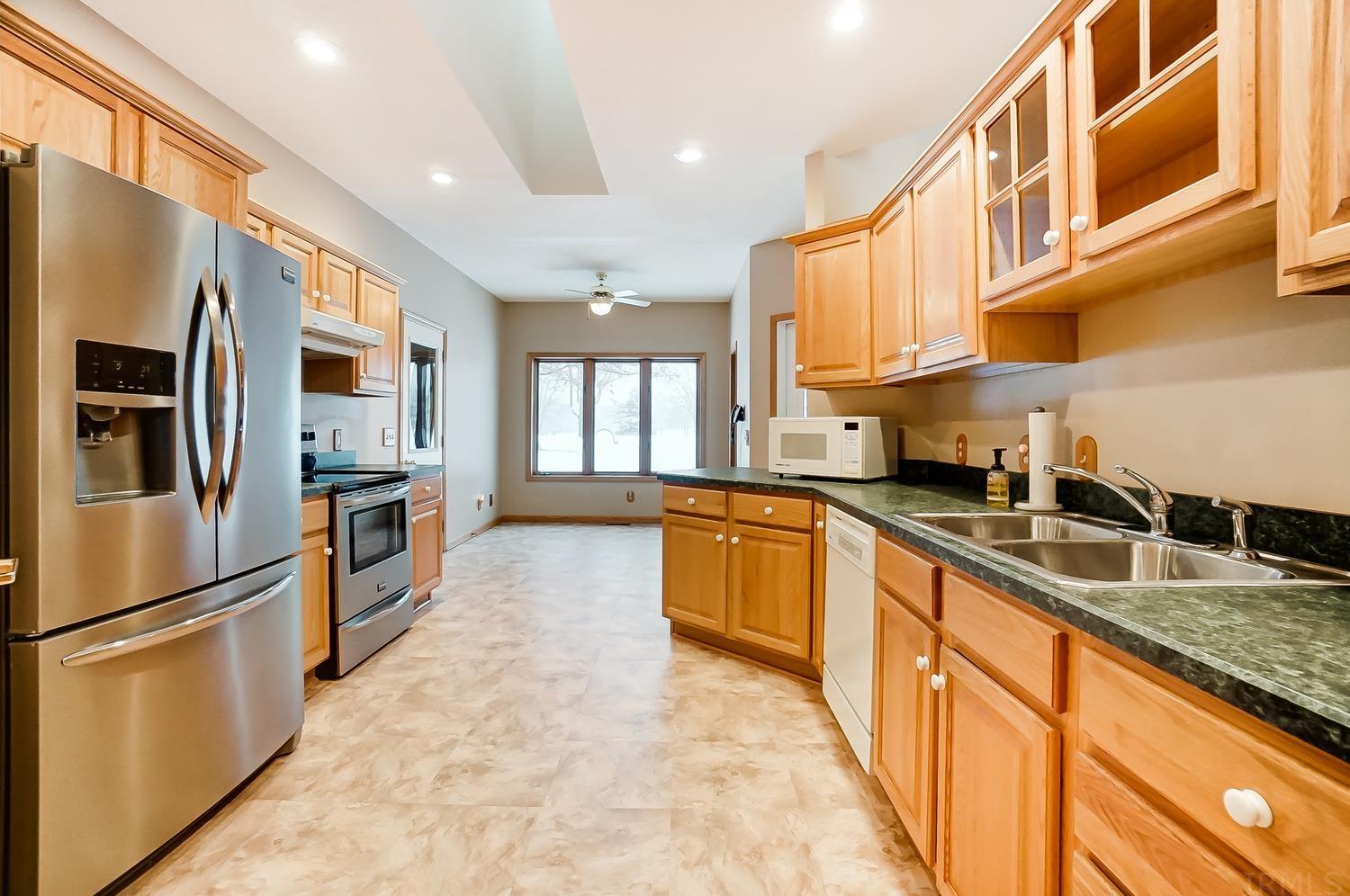 1245 South Zimmer Road Warsaw, IN 46580 - Photo 10 of 29 Gallery Image 10