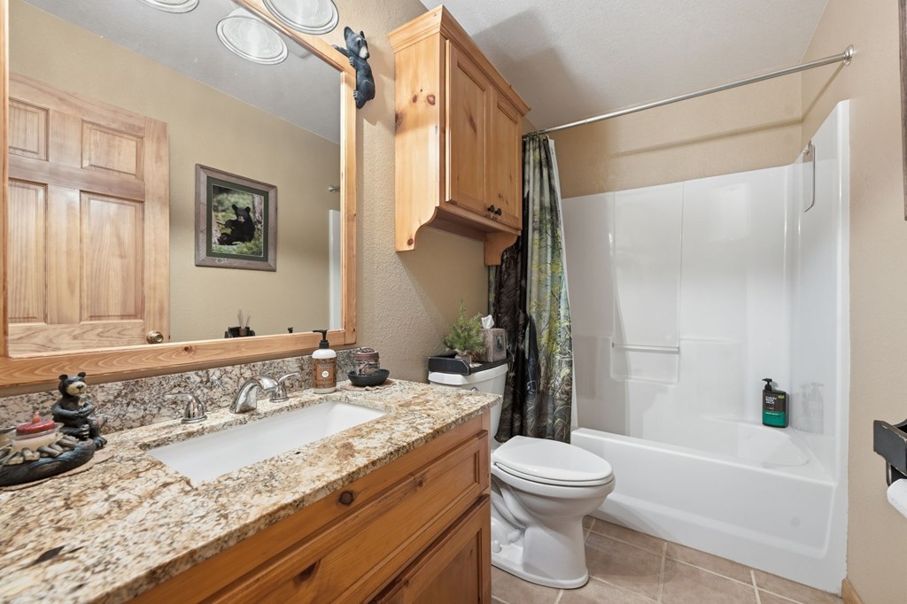 267 Vista Hills Road Murphy, NC 28906 - Photo 28 of 36 Bathroom 1