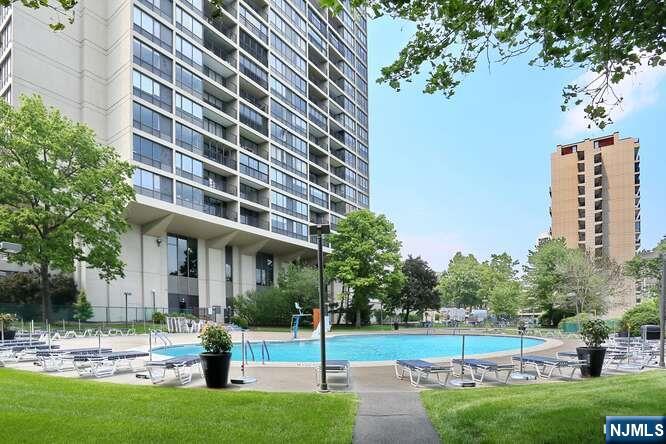 2 Horizon Road, Unit 628 Fort Lee, NJ 07024 - Photo 21 of 22