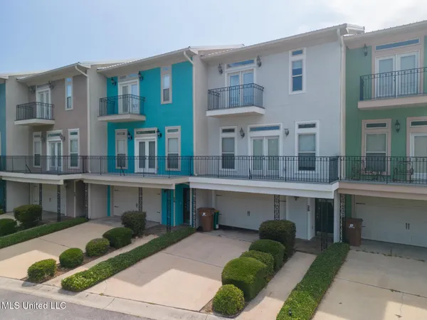 $1,900 | 25 Oak Alley Lane, Long Beach, MS 39560