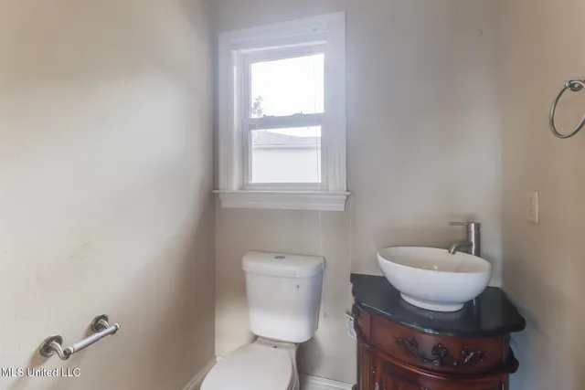 $2,000 | 25 Oak Alley Lane, Long Beach, MS 39560