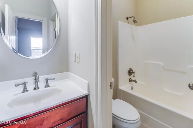 $2,000 | 25 Oak Alley Lane, Long Beach, MS 39560