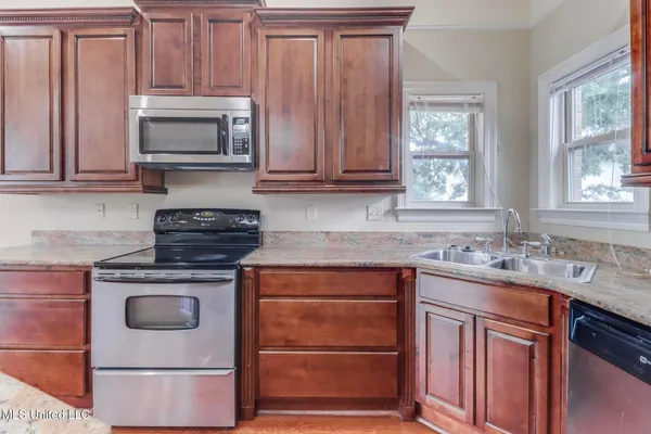 $1,900 | 25 Oak Alley Lane, Long Beach, MS 39560