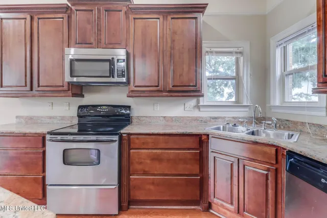 $2,000 | 25 Oak Alley Lane, Long Beach, MS 39560