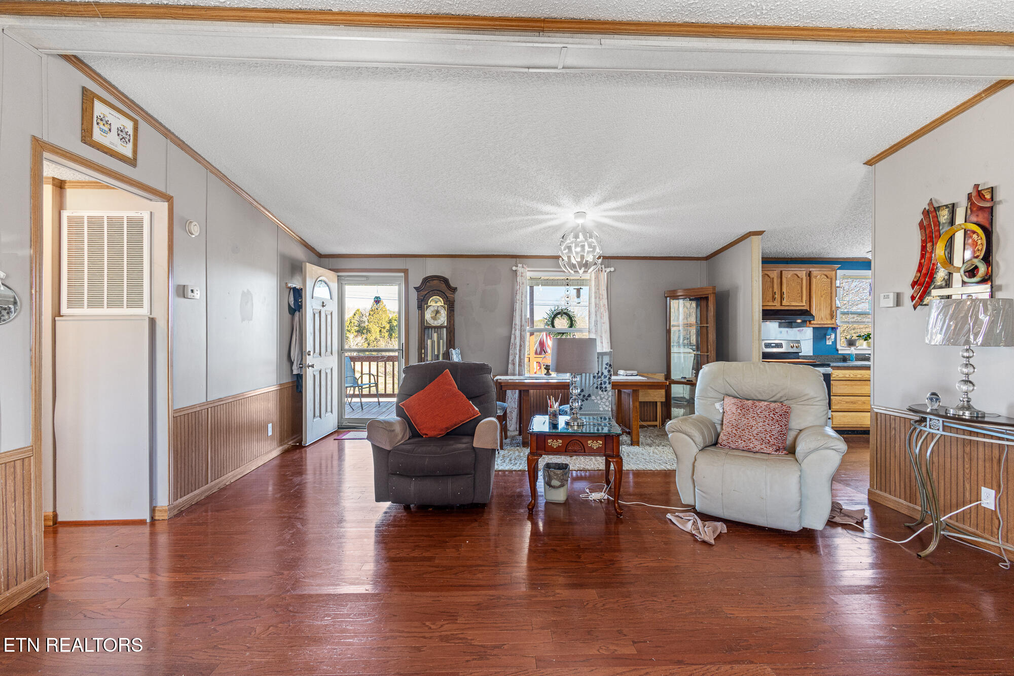 505 Lake Circle Spring City, TN 37381 - Photo 11 of 31 505 Lake Circle Spring City-5