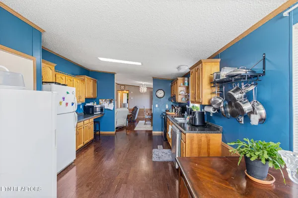 $225,000 | 505 Lake Circle, Spring City, TN 37381