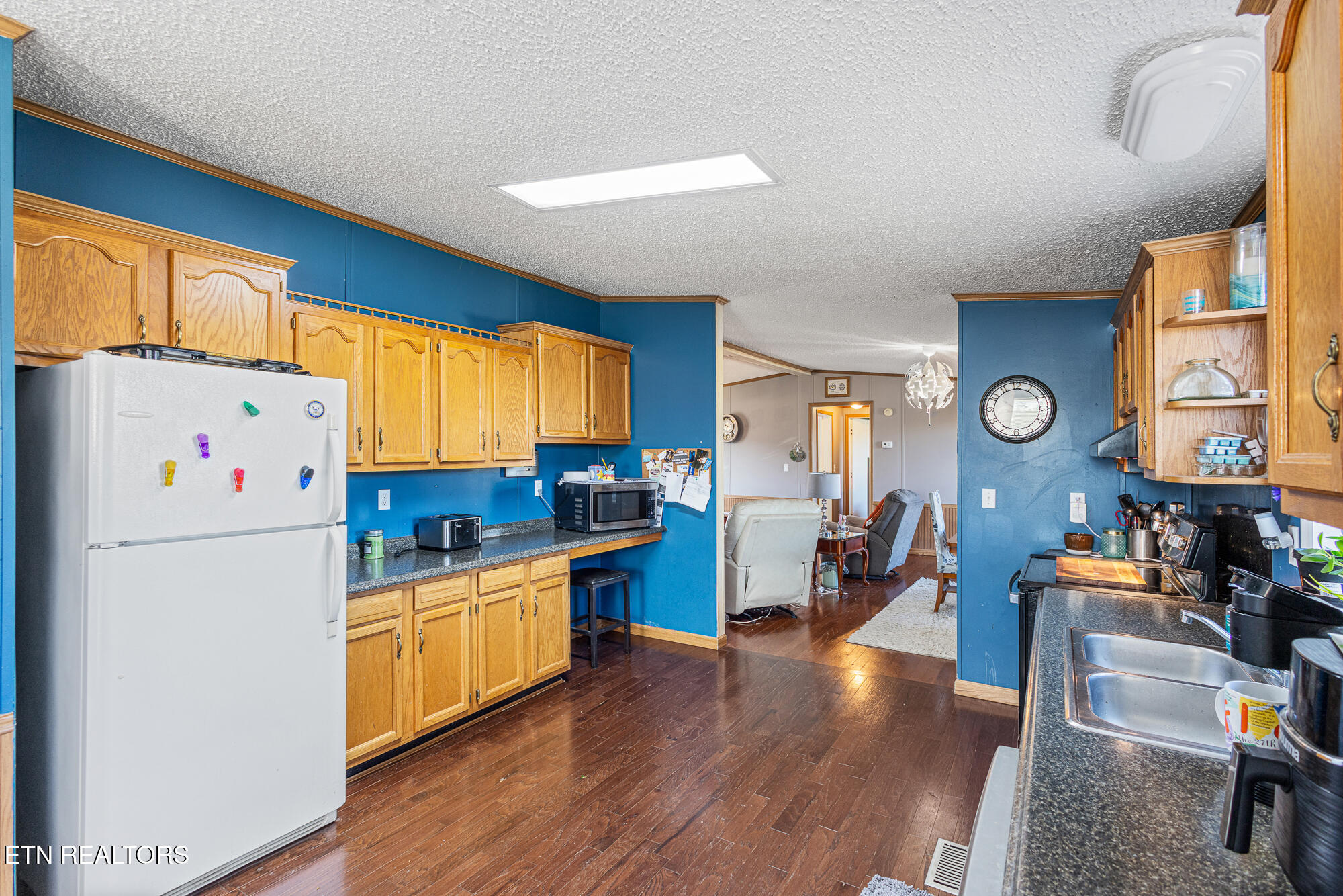 505 Lake Circle Spring City, TN 37381 - Photo 14 of 31 505 Lake Circle Spring City-8