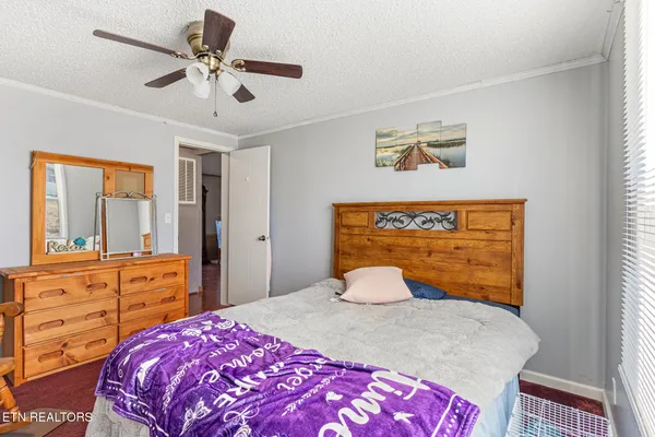 $225,000 | 505 Lake Circle, Spring City, TN 37381