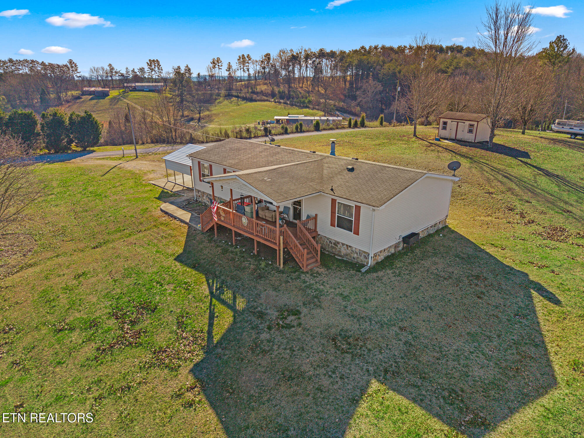 505 Lake Circle Spring City, TN 37381 - Photo 31 of 31 505 Lake Circle Spring City-31