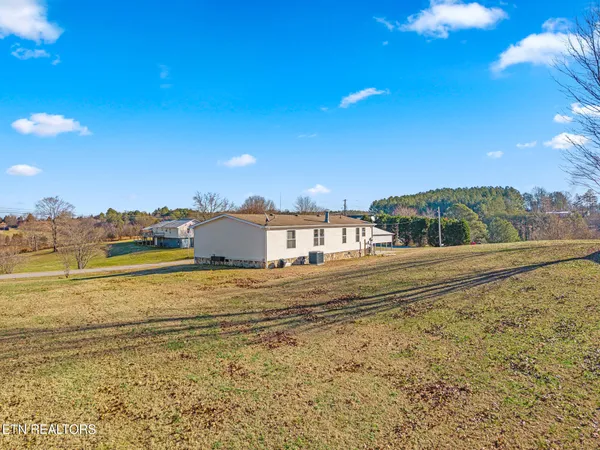 $225,000 | 505 Lake Circle, Spring City, TN 37381