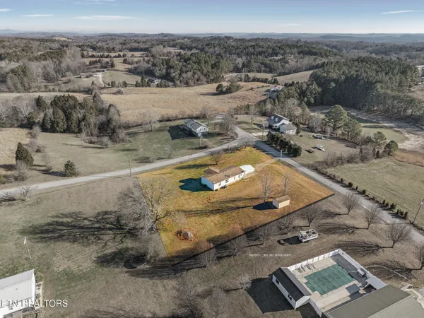 $225,000 | 505 Lake Circle, Spring City, TN 37381