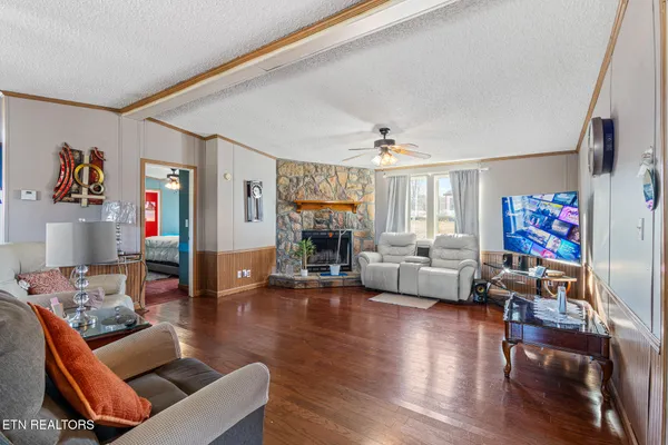 $225,000 | 505 Lake Circle, Spring City, TN 37381