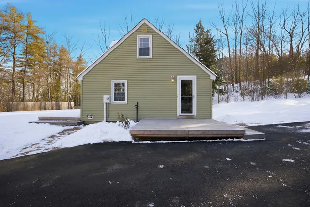 $449,000 | 20 Grandview Road, Bow, NH 03304