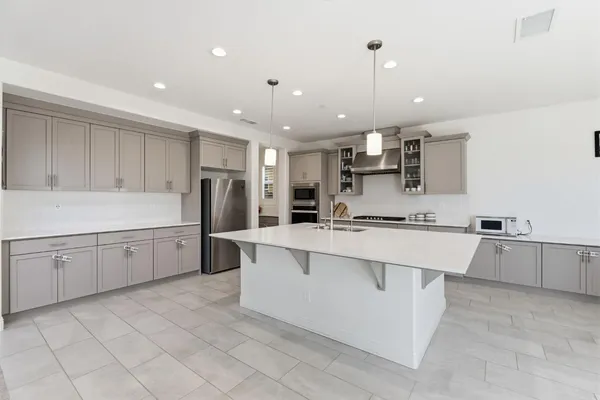$775,000 | 4188 North Contessa Avenue, Fresno, CA 93723