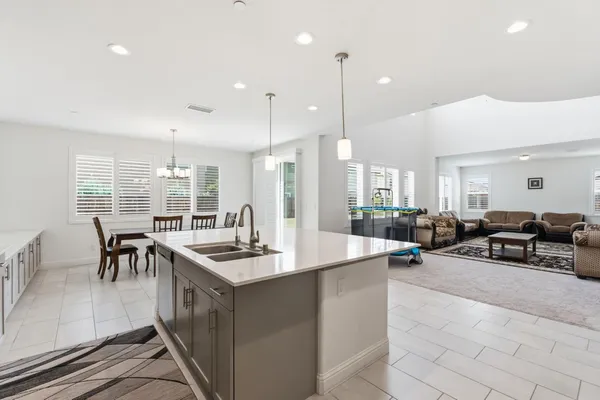 $775,000 | 4188 North Contessa Avenue, Fresno, CA 93723