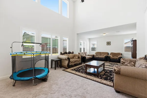 $775,000 | 4188 North Contessa Avenue, Fresno, CA 93723