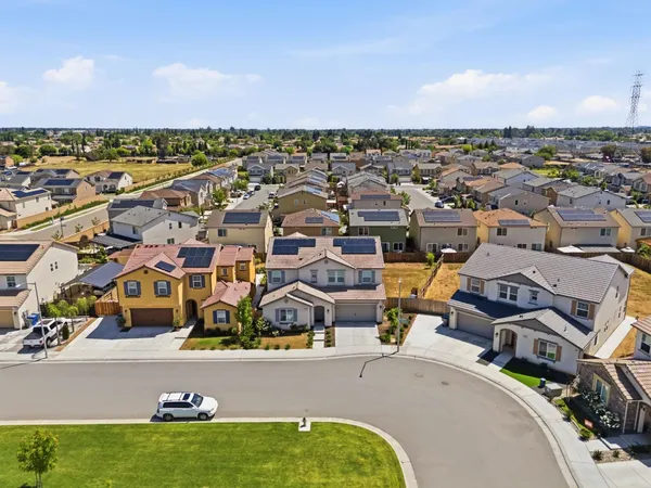 $775,000 | 4188 North Contessa Avenue, Fresno, CA 93723