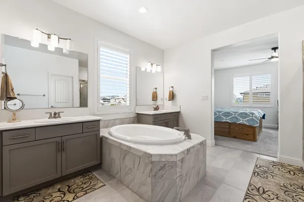 $775,000 | 4188 North Contessa Avenue, Fresno, CA 93723