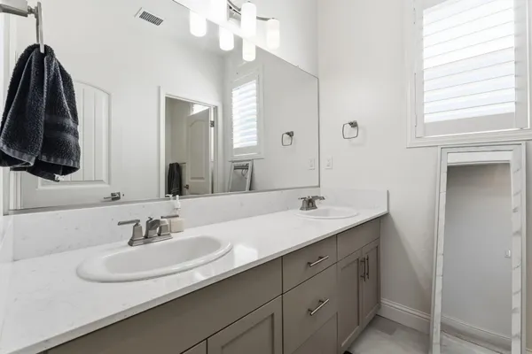 $775,000 | 4188 North Contessa Avenue, Fresno, CA 93723