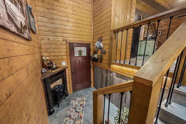 a big yard with lots of green space and trees