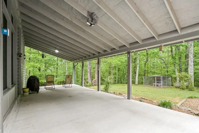 $499,900 | 154 Whitetail Lane, Belvidere, TN 37306