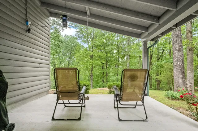 $499,900 | 154 Whitetail Lane, Belvidere, TN 37306