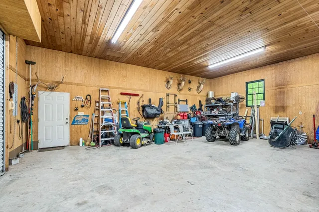 $499,900 | 154 Whitetail Lane, Belvidere, TN 37306