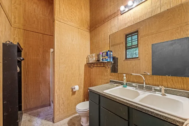 $499,900 | 154 Whitetail Lane, Belvidere, TN 37306