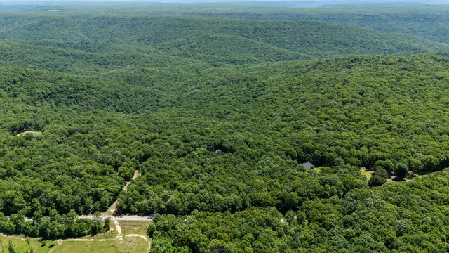 $499,900 | 154 Whitetail Lane, Belvidere, TN 37306