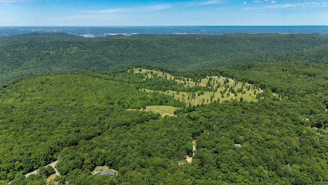 $499,900 | 154 Whitetail Lane, Belvidere, TN 37306