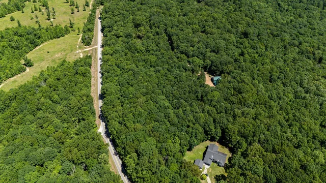 $499,900 | 154 Whitetail Lane, Belvidere, TN 37306