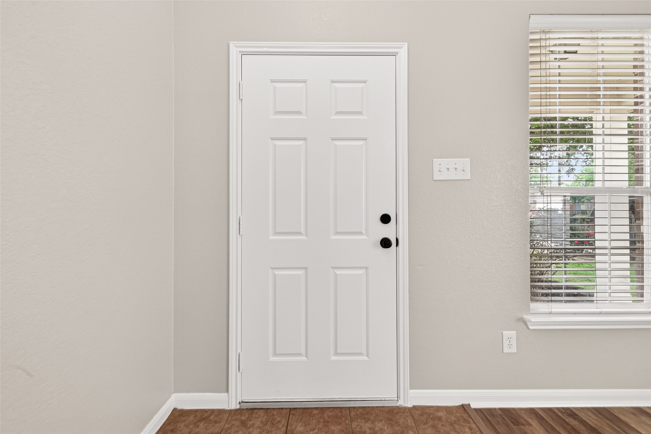 21327 Bella Flora Court Spring, TX 77379 - Photo 5 of 50 a view of a livingroom with wooden floor