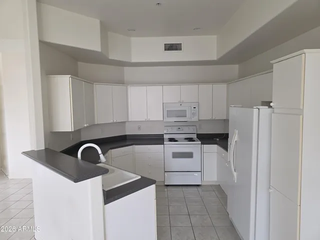 $1,600 | 3800 South Cantabria Circle, Unit 1093, Chandler, AZ 85248